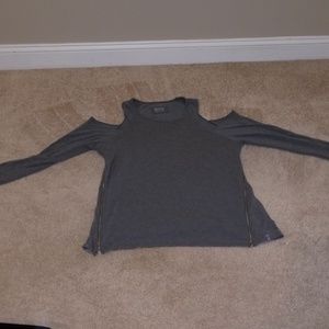 Marc New York cold shoulder zip top